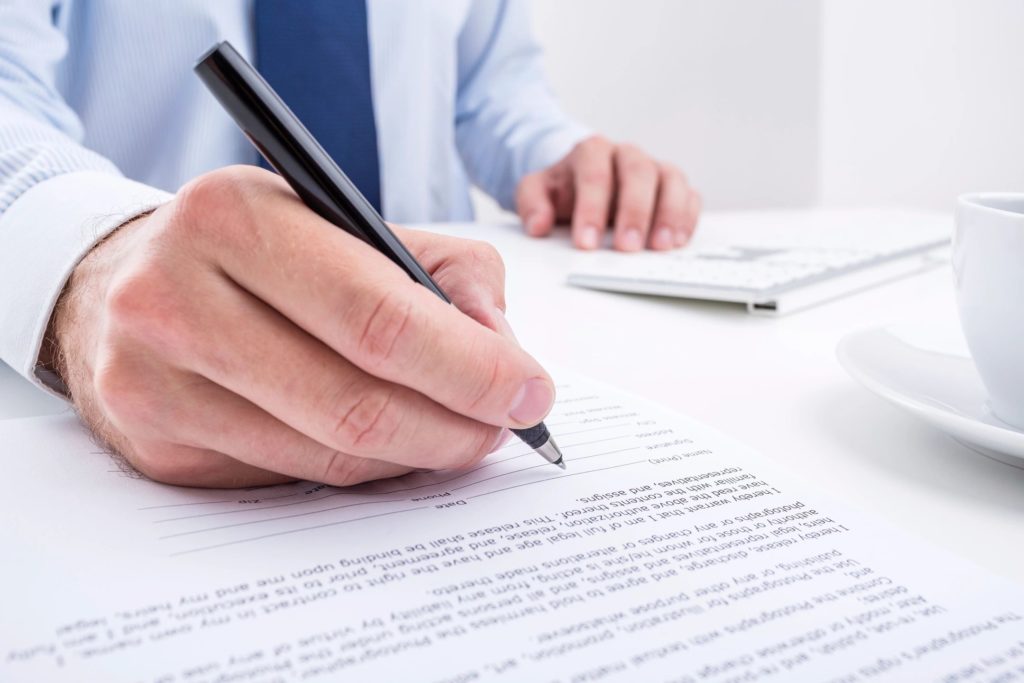 Drafting, reviewing and negotiating legal documents